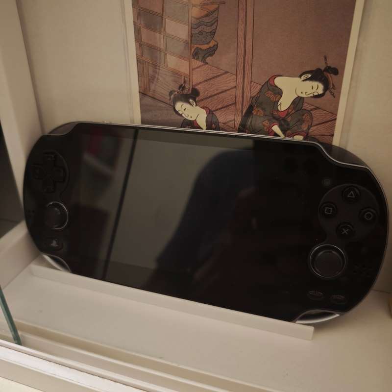 Taşınabilir Oyun Konsolu Stand - Gaming Console Latest incelemesi ve fiyatı